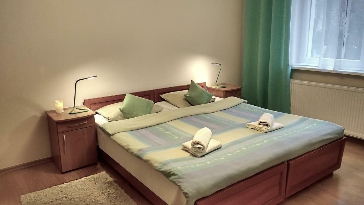 Appartement Pod Jarzebina à Stary Toruń Extérieur photo