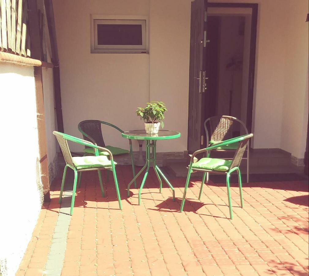 Appartement Pod Jarzebina à Stary Toruń Extérieur photo