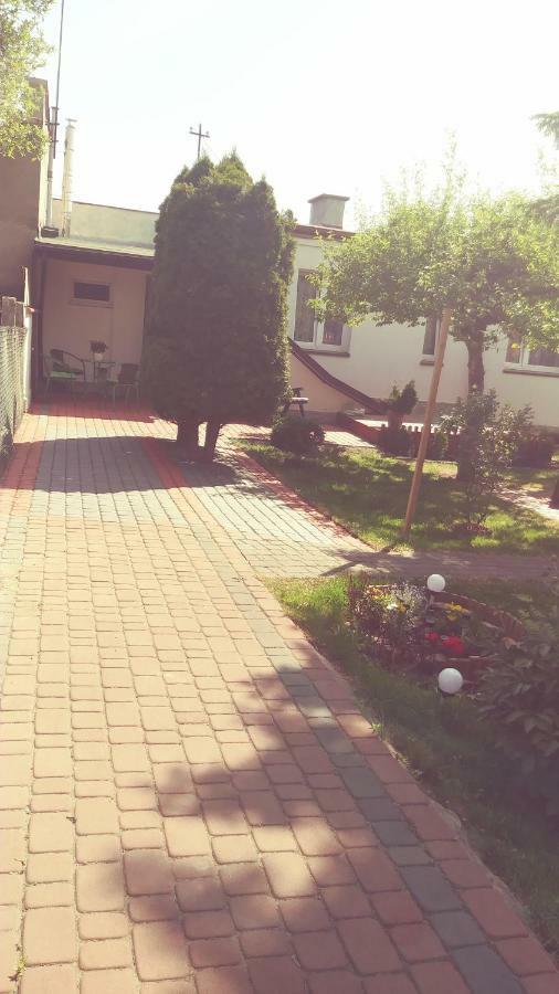 Appartement Pod Jarzebina à Stary Toruń Extérieur photo